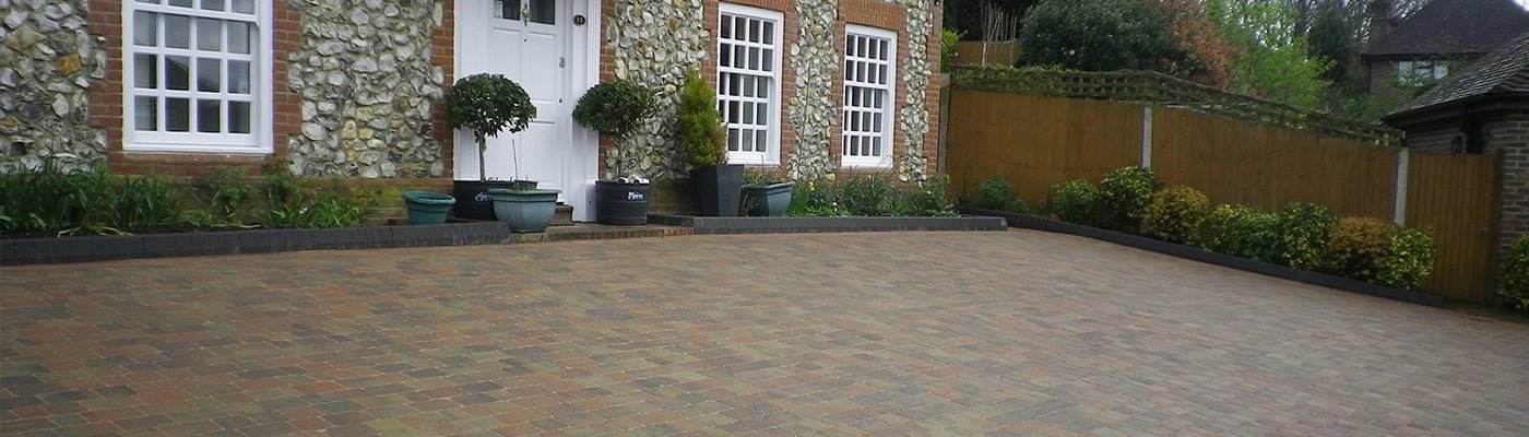 Metāla žogi Rīgā