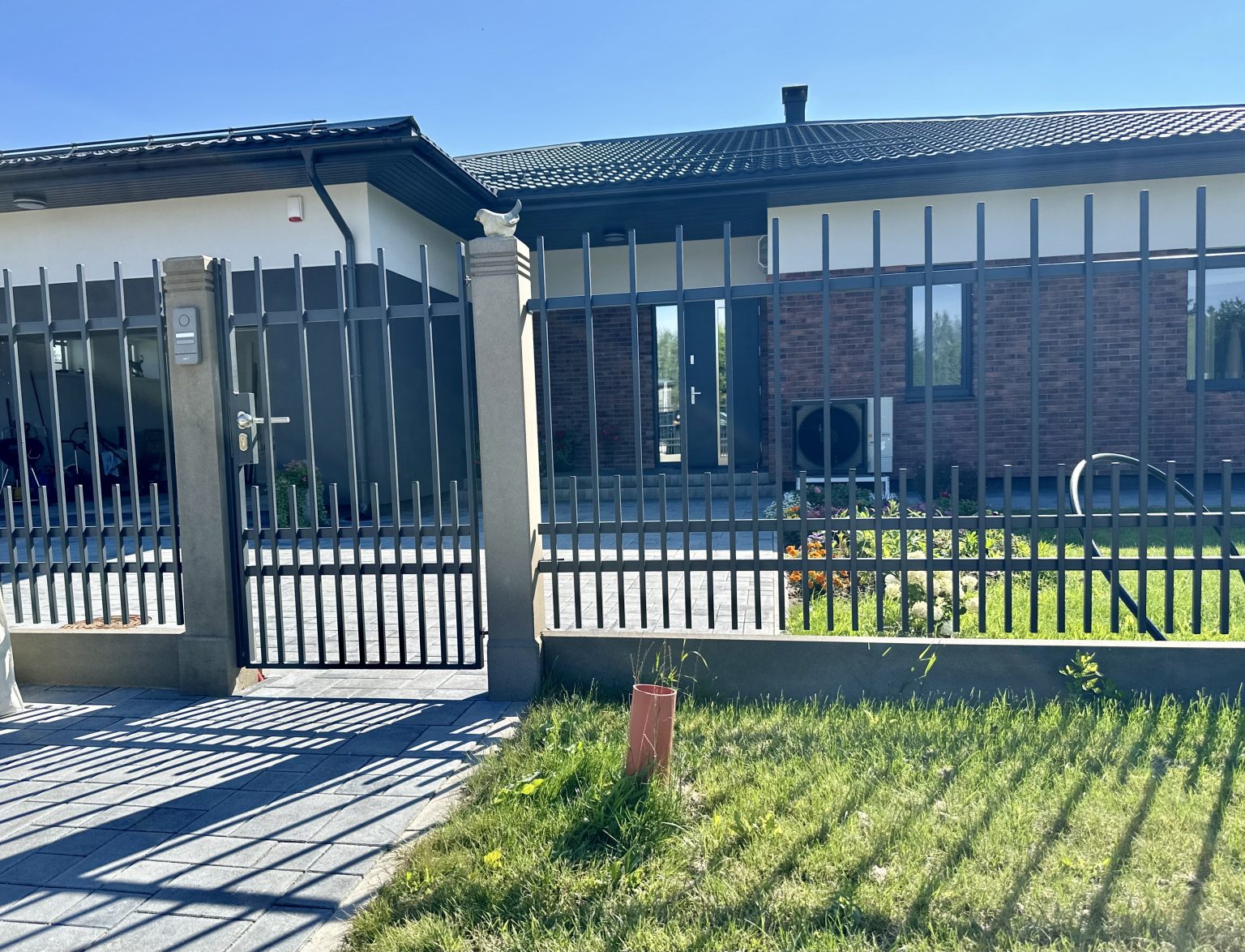 IMG 0565 2 - Aluzinc, metāla logi, metāla sētas, metāla vārti, bīdāmie vārti Rīgā IMG 0565 2 - Aluzinc, metāla logi, metāla sētas, metāla vārti, bīdāmie vārti Rīgā