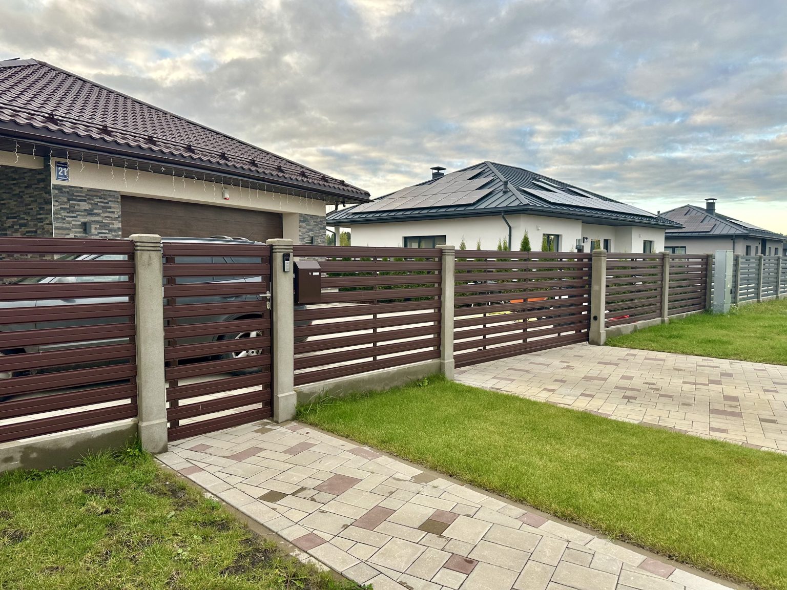 IMG 1344 2 4 - Aluzinc, metāla logi, metāla sētas, metāla vārti, bīdāmie vārti Rīgā IMG 1344 2 4 - Aluzinc, metāla logi, metāla sētas, metāla vārti, bīdāmie vārti Rīgā