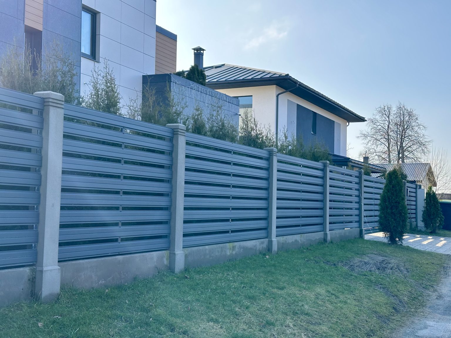 IMG 4758 5 - Aluzinc, metāla logi, metāla sētas, metāla vārti, bīdāmie vārti Rīgā IMG 4758 5 - Aluzinc, metāla logi, metāla sētas, metāla vārti, bīdāmie vārti Rīgā