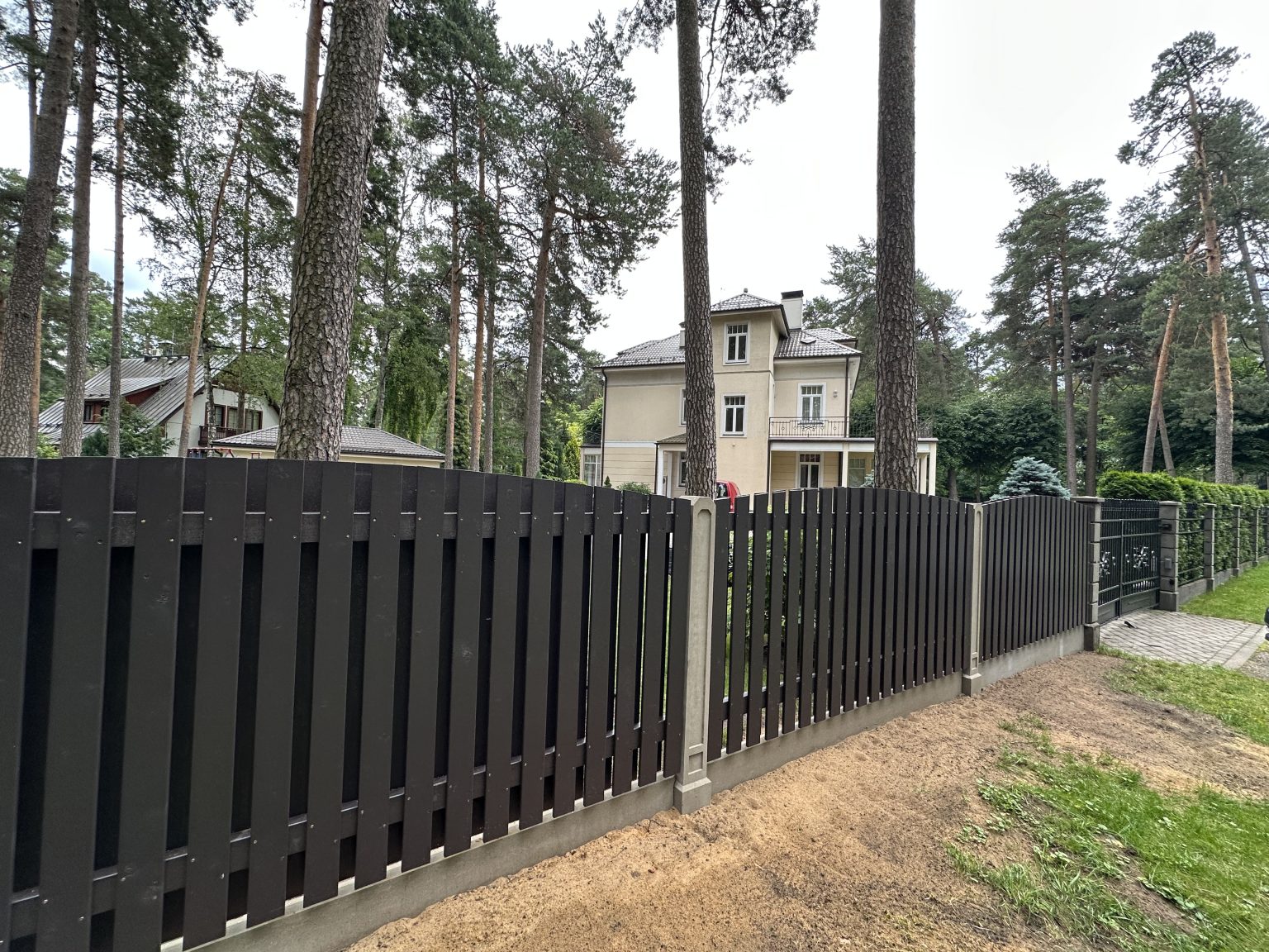 IMG 6452 - Aluzinc, metāla logi, metāla sētas, metāla vārti, bīdāmie vārti Rīgā IMG 6452 - Aluzinc, metāla logi, metāla sētas, metāla vārti, bīdāmie vārti Rīgā