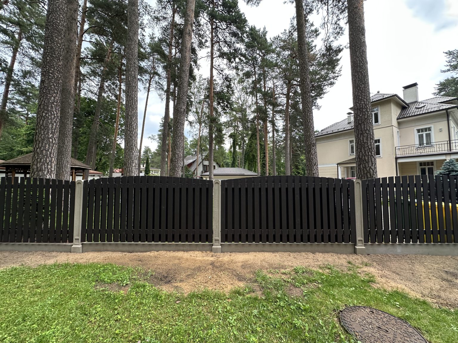 IMG 6454 - Aluzinc, metāla logi, metāla sētas, metāla vārti, bīdāmie vārti Rīgā IMG 6454 - Aluzinc, metāla logi, metāla sētas, metāla vārti, bīdāmie vārti Rīgā